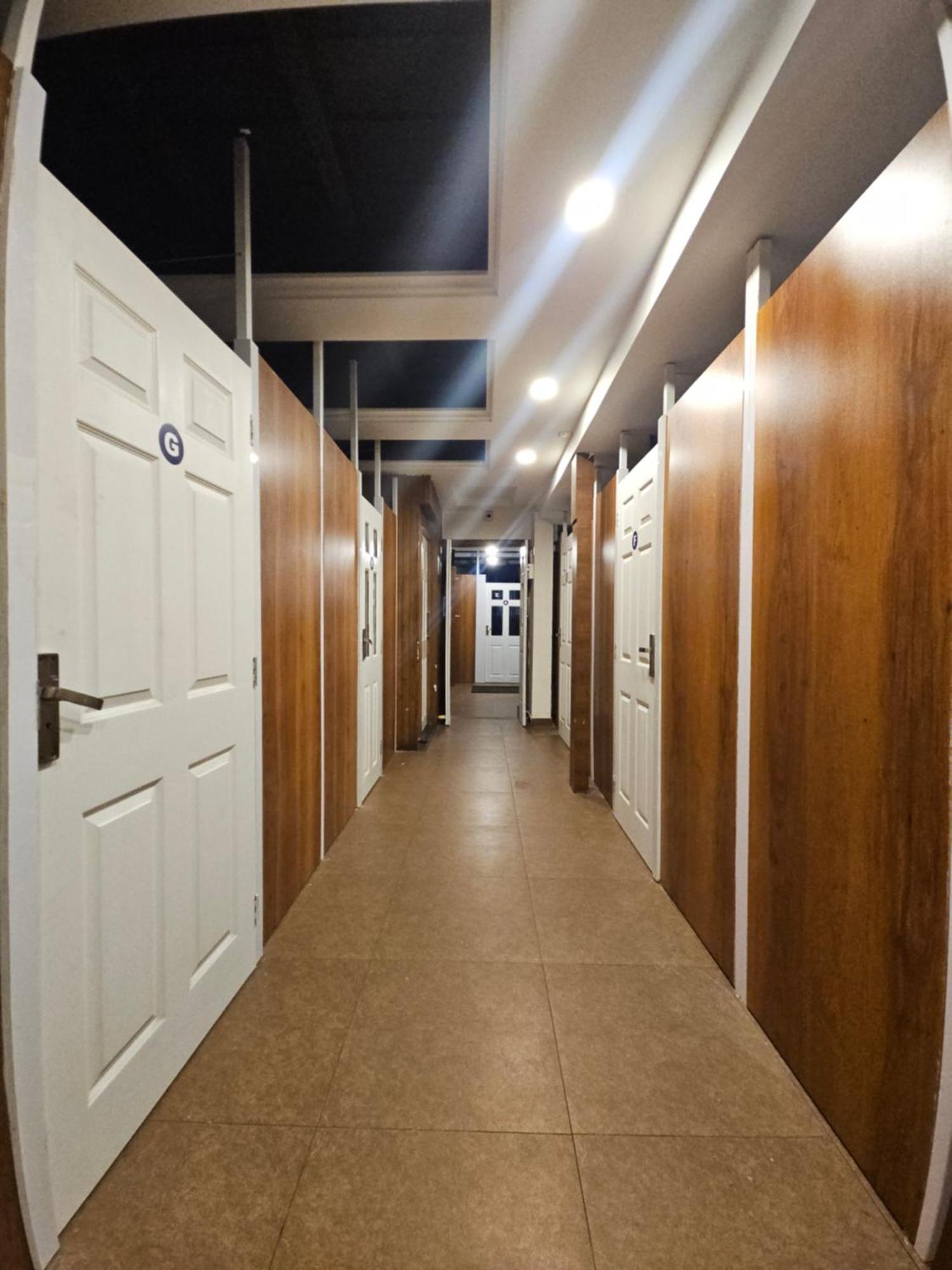 Lowfare Hotels Kozhikode Exterior photo